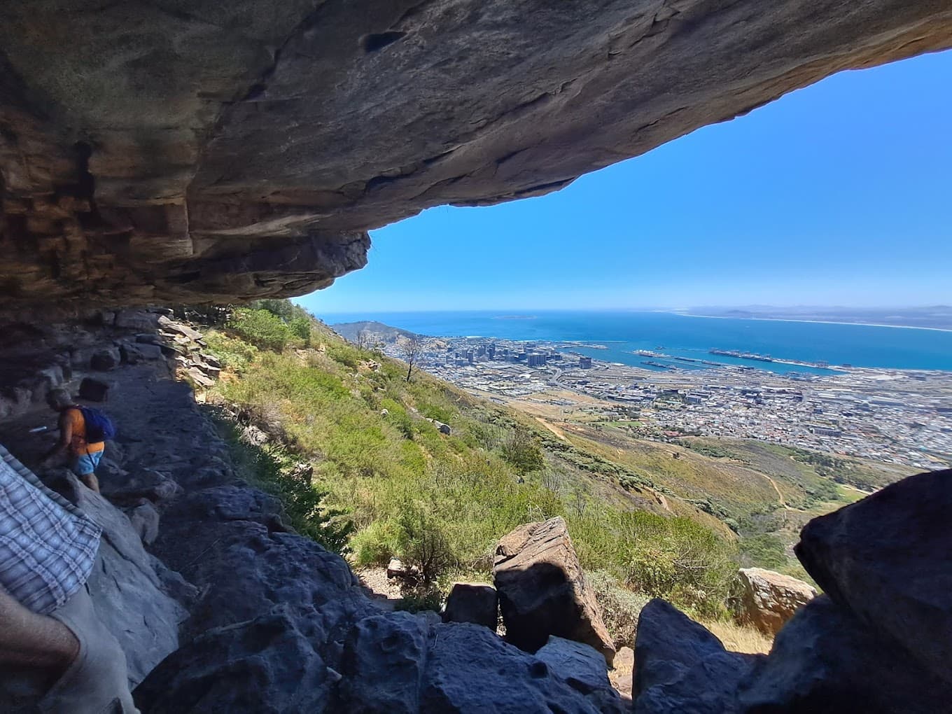 Woodstock Cave logo