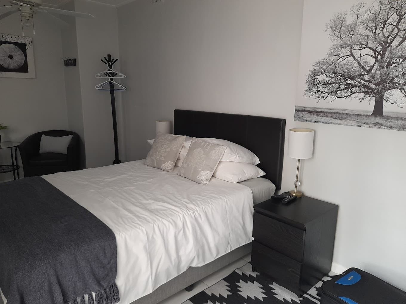 The Palms Pinelands logo