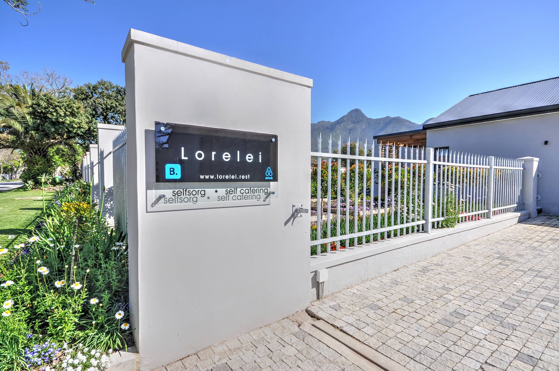 Lorelei Guest House  logo